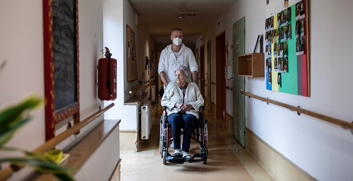 Domov pro seniory Sue Ryder přijme pomocnou sílu do přímé péče - vhodné i pro studenty