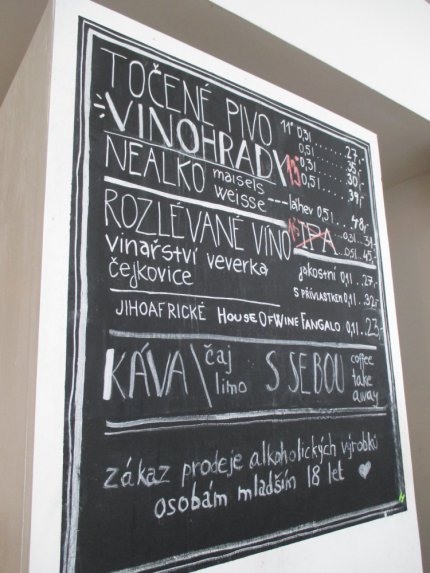 Jarní Módní bazar v Café Jedna