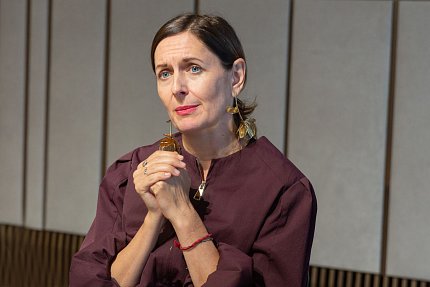 Kdo zaplatí naše stáří? Sue Ryder uspořádal diskusi o tom, proč nejde jen o peníze
