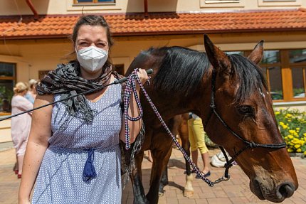 Setkání s terapeutickým koněm Sagim