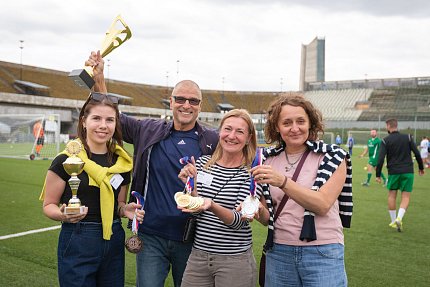 Sue Ryder Charity Cup 2026 305 gólů, 32 týmů a 1 855 000 Kč pro důstojné stáří