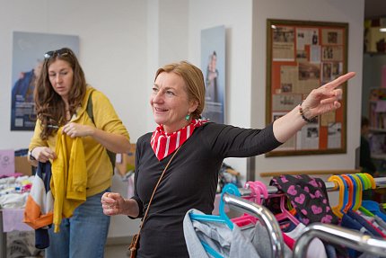 20. dobročinný bazárek Sue Ryder: příběh dobrovolnictví, který pokračuje