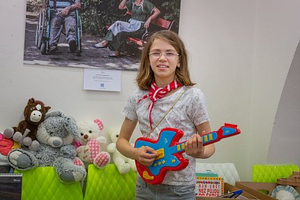 20. dobročinný bazárek Sue Ryder: příběh dobrovolnictví, který pokračuje