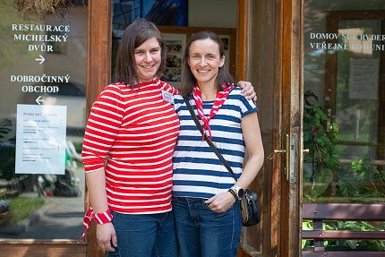 20. dobročinný bazárek Sue Ryder: příběh dobrovolnictví, který pokračuje