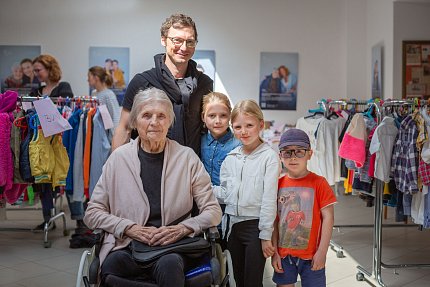 20. dobročinný bazárek Sue Ryder: příběh dobrovolnictví, který pokračuje