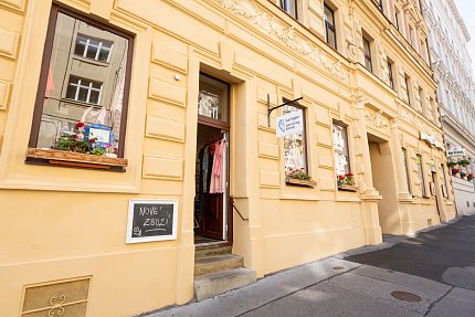 Nahlédněte do 2 dobročinných obchodů Sue Ryder - Kodaně a Heřmanky
