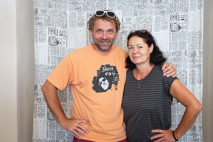 Nahlédněte do 2 dobročinných obchodů Sue Ryder - Kodaně a Heřmanky