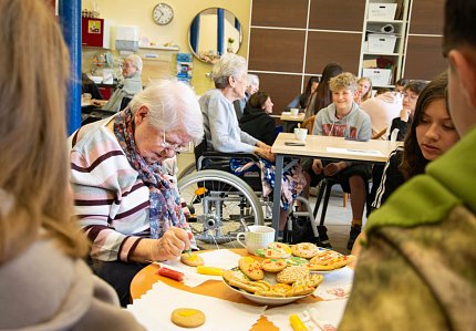 Velikonoční setkání seniorů a studentů