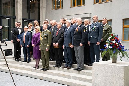 Pamětní odznak za péči o válečné veterány pro Sue Ryder