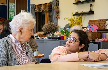 Velikonoční setkání seniorů a studentů