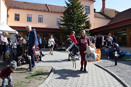 Bazárek pro rodiny s dětmi - jaro 2019