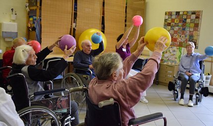 Skupinové cvičení v Sue Ryder