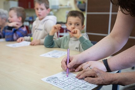 Mezigenerační setkávání dětí z MŠ a seniorů