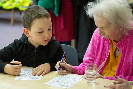 Mezigenerační setkávání dětí z MŠ a seniorů