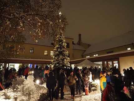 Rozsvícení stromu v Michelském dvoře