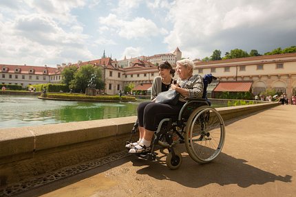 Červnový výlet do Valdštejnského paláce a jeho zahrad