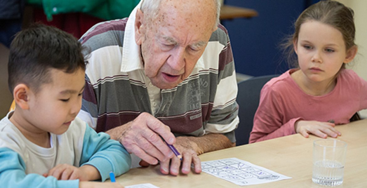 Mezigenerační setkávání dětí z MŠ a seniorů