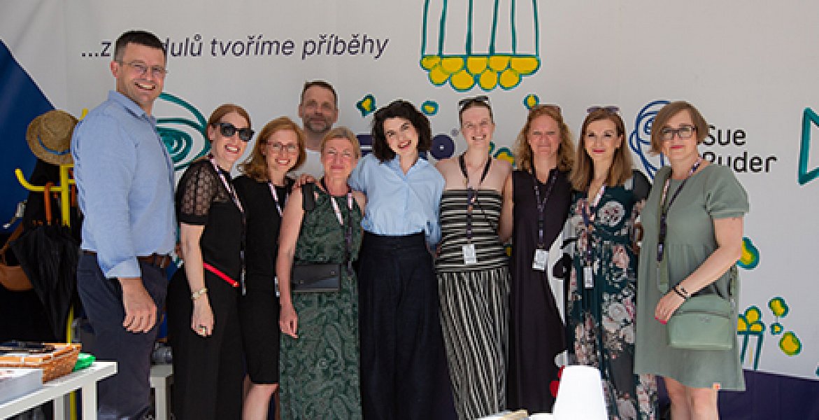 Fotogalerie: Sue Ryder jako neziskový partner na 59. ročníku Mezinárodního filmového festivalu v Karlových Varech