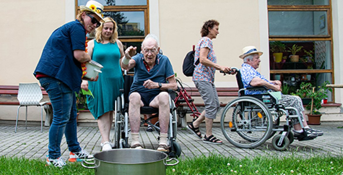 Fotogalerie: Letní hry v Sue Ryder