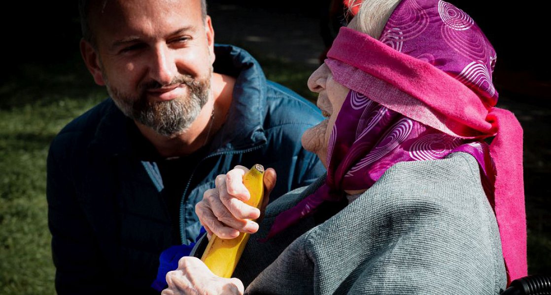 Fotogalerie: Zahradní soutěž Poznejte Sue Ryder aneb Co se děje pod pokličkou